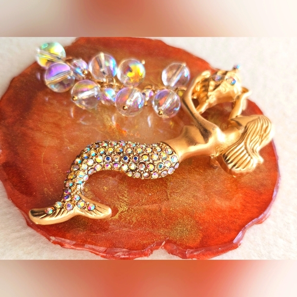 Vintage Kirk's Folly Oceana Gold Aurora Borealis Crystals Mermaid Brooch Dangle - Picture 6 of 15